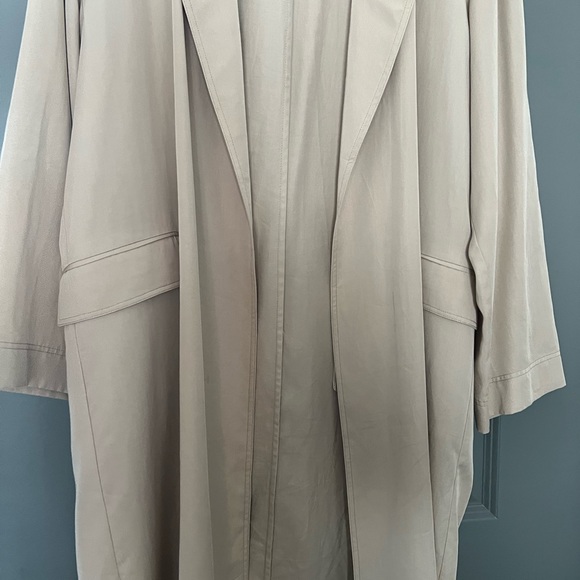 Zara light weight jacket - Picture 5 of 9